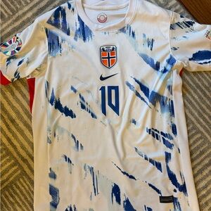 Norway away jersey #10 youth medium